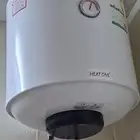 سخانه 50 لتر جديد استخدام 4 شهور فقط جديد مع غساله 17 كيلو