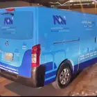 استيكر سيارات للعلامة التجارية