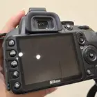 كاميرا نيكون D3100 للبيع