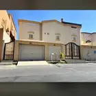 فله و 3 شقق خلف المعار للبيع 2 مليون و200 الف