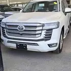 تويوتا لاندكروزر 2025 GXR L4 بنزين