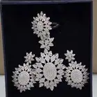 اساور واطقم وخواتم نسائية