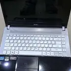 كمبيوتر لاب توب ايسر . وندوز 7 . معالج i5