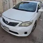 تويوتا كورولا 2013 جير عادي البيع مستعجل ممشى 300 وعليها