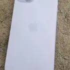 جوال ايفون 15بلس للبيع 165قيقا استعمال حشمه قسر خلفي بسيط