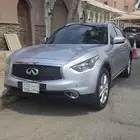 إنفنتي QX70 2015 بحالة ممتازة