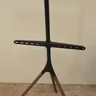 قاعدة حامله للتلفزيون