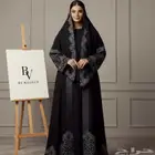 مودل لي تصوير للمنتجات