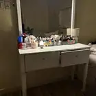 تسريحه للبيع