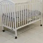 سرير اطفال