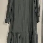 ملابس ومستلزمات نسائية للبيع المستعجل