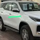 للبيع قزازة فورتشنر باب الراكب