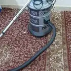 مكنسة كهربائية