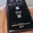 ايبود ipod نادر من ابلiPod U2 Special Edition