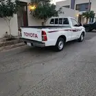 تويوتا هايلوكس GL 2015