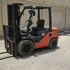 تاجير رافعه شوكيه فوركلفت ورافعه يدوية جاك