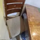 طاولة سفرة للبيع مع اربع كراسي