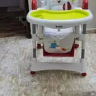 كرسي طعام للأطفال