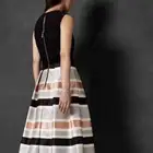 فستان مناسب للسن الحاير من تيد بيكر