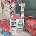 سوبر ماركات مع ملحقات