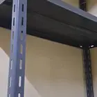 رفوف حديد