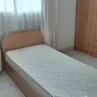 غرفة نوم بحالة جيدة