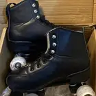 سكيت تزلج مقاس 40 مع معدات حمايه