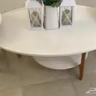 طاوله كبيره واثنين خدمه