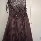 فستان جديد للبيع مالبسته ابدا
