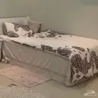 غرفه نوم للبيع   دولاب وسرير مع كومدينه
