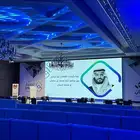 شاشات عملاقه مسارح اضاءات جميع الصوتيات