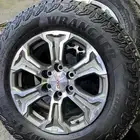 جنوط جمس سيرا مقاس 18 مع كفرات جودير اصلي وكاله