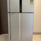 ثلاجه شبه جديده للبيع لأعلي سوم