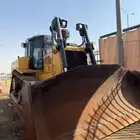بلدوزر D8R للبيع