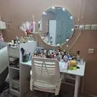 تسريحة كامله طاولة وكرسي