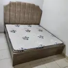 سرير نفرين بحالة ممتازة