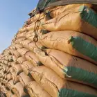خبز و شعير مجروش و مضغوط و إعلان للحلال