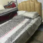 سرير خشب قوي