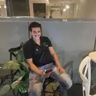 كاشير بقاله أو سوبر ماركت