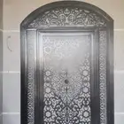 ورشه  مركز العدنان الحداد و المنيوم  باب   حديده   خارجي