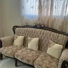 كنب ثلاثيه وثنائيتين و مفردتين وكرسيين