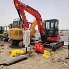 بوكلين صغير حفار للإيجار. mini excavator for rent