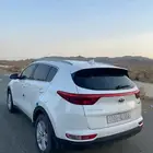 كيا سيورتاج ديزل 2018 ماشيه 180 الف ابيض بودي بل