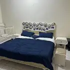 غرفة نوم مستخدمة