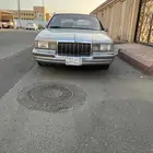 فورد لينكون تاون كار 1990 مخزن للبيع