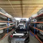 يوجد لدينا جميع انواع الصدمات والشمعات والمرايات والاسطبات