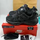 جزم نسائي ماركه نايك