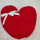 خدادية صغيره على شكل قلب بألوان مختلفة بخيوط اليزا بوفي