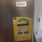 ثلاجة للبيع