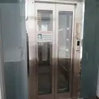 للبيع مصعد جرلس مستعمل شبه جديد